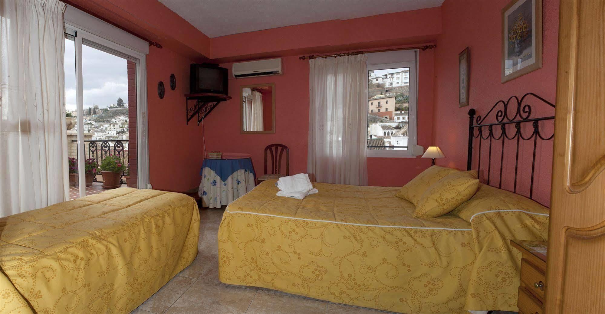Hostal Londres Гранада Экстерьер фото