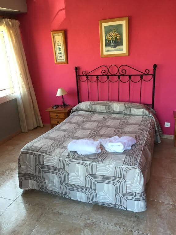 Hostal Londres Гранада Экстерьер фото